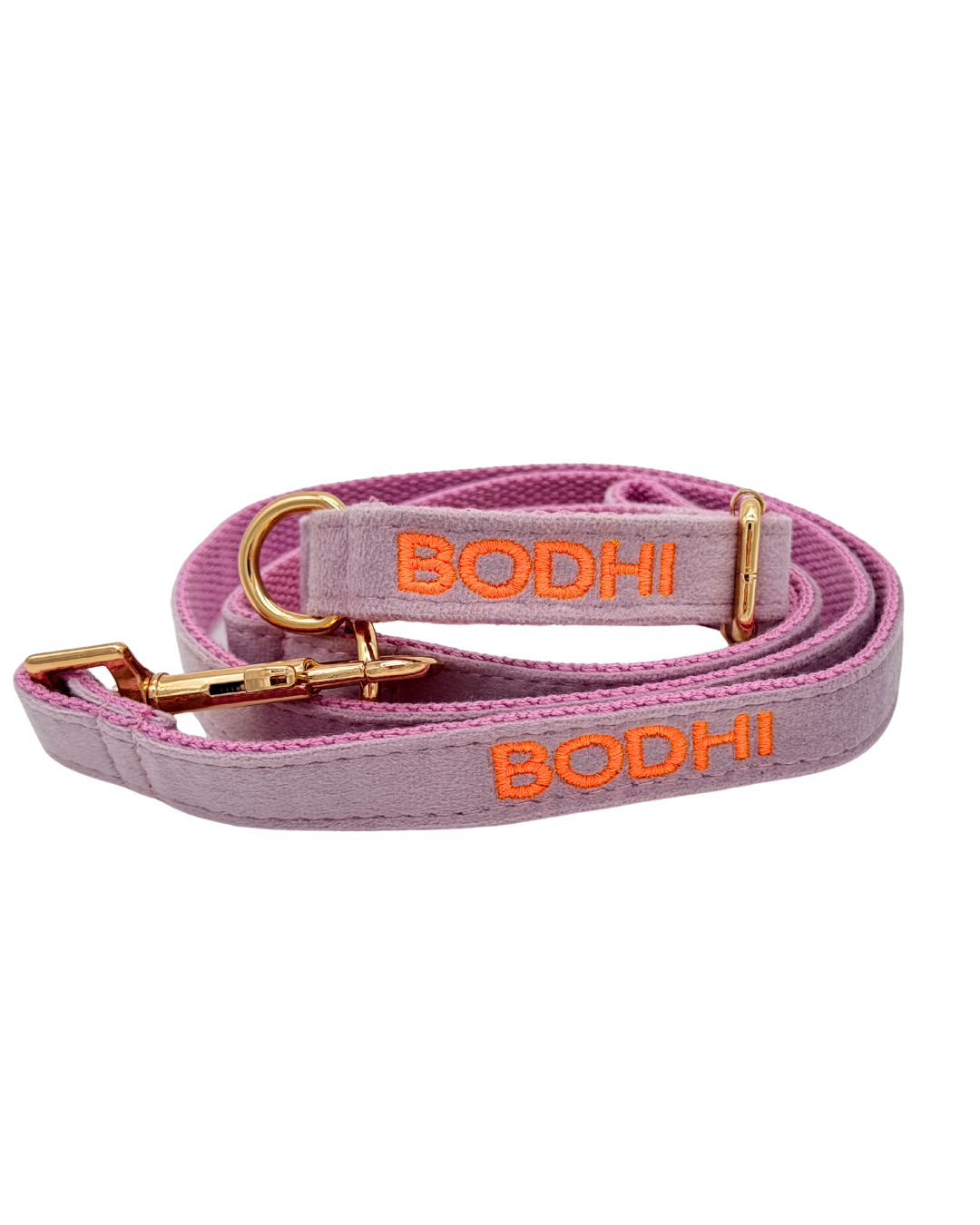 Lichtpaarse hondenhalsband met fluwelen voering en goudkleurige gesp, perfect voor een zachte, chique uitstraling.