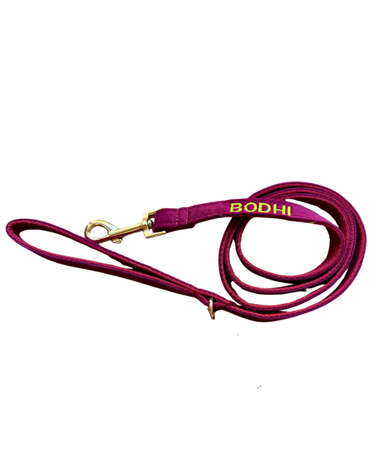 Hondenriem Wine red geborduurd – Kwispelkoord